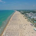 Serene In The Heart Of Апартаменти