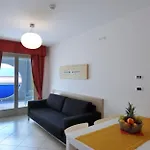 Апартаменти Serene In The Heart Of *
